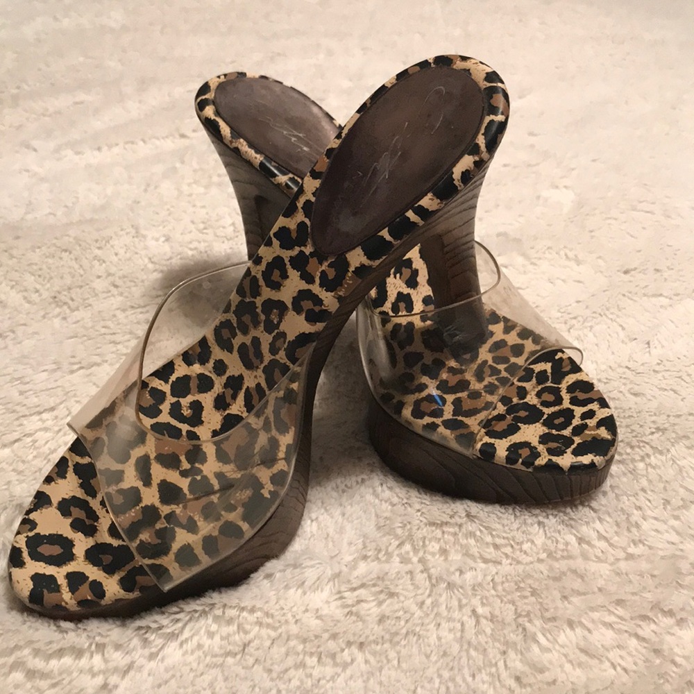 Leopard High heels made in Korea